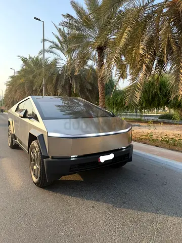 Tesla Cybertruck 2026 UAE Spec
