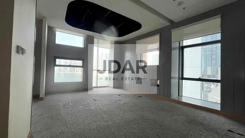 Premium Office in Al Khan – 7,700 Sq. Ft.