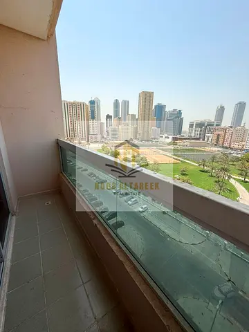 Apartment for annual rent: 3 rooms, living room, and balcony