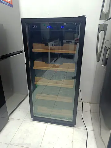 SIKARLANE CIGAR HUMIDOR E-1200 MODEL