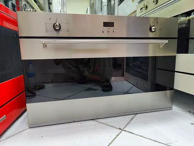 Smeg latest model full gass oven built-in 90cm integrated model
