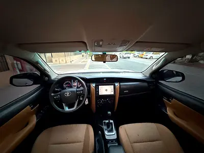 صورة 18 لـ 2022 Toyota FORTUNER