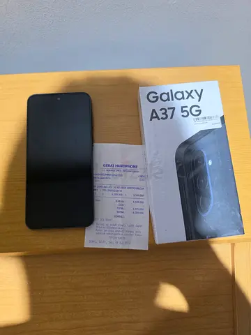 Samsung Galaxy A37 5G with box and receipt - good condition international version