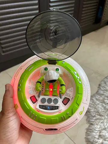Kids spinning UFO toy with astronaut figure - light-up, working