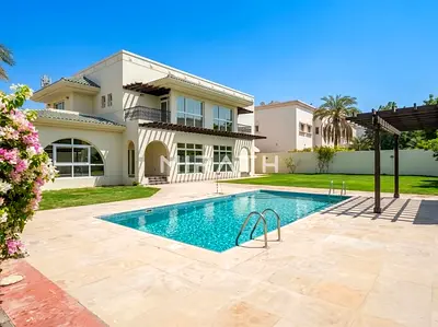BRIGHT & SPACIOUS FAMILY VILLA | PRIME LOCATION