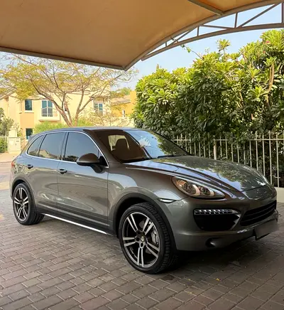 Porsche Cayenne S 2014 | GCC Specs | Immaculate Condition & Low KMs