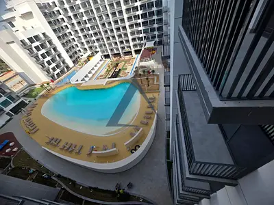 Pool View | Vacant | Luxury