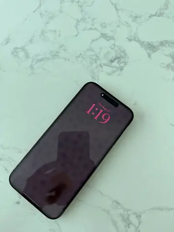 iPhone 16 pro max (1TB)