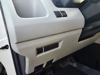 2026 Toyota HIACE 照片 8