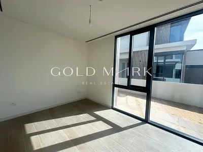 Best Location | 4 beds townhouse | Ready