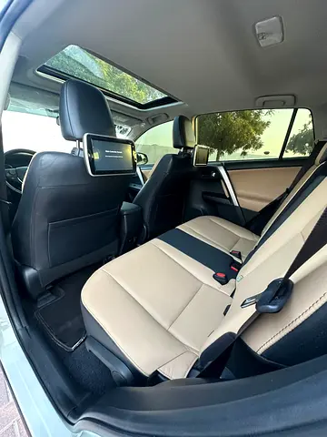 2017 Toyota RAV 4 照片 3