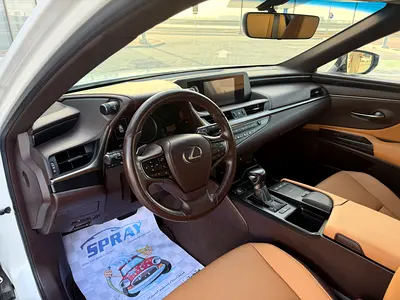 صورة 7 لـ 2019 Lexus ES-SERIES