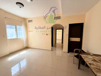 شقة واسعة مكونة من غرفة نوم واحدة للإيجار بسعر مميز مع باركن مجاني وخزائن حائط وتُعد فرصة إيجارية مميزة