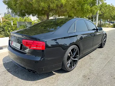 صورة 5 لـ 2014 AUDI S8