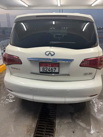 2014 Infiniti QX80 照片 10