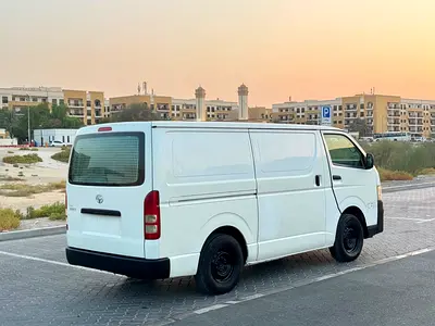 2013 Toyota HIACE 照片 11