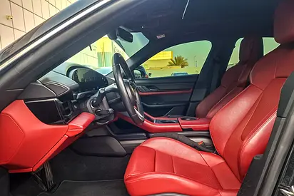 صورة مصغرة 11 لـ 2024 Porsche TAYCAN