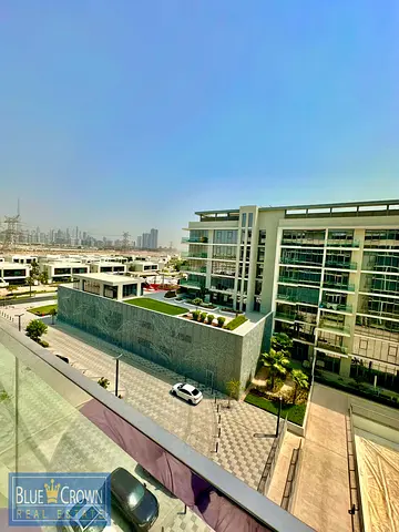 READY TO MOVE // OPEN VIEW // 1 BR
