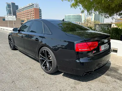 صورة 4 لـ 2014 AUDI S8
