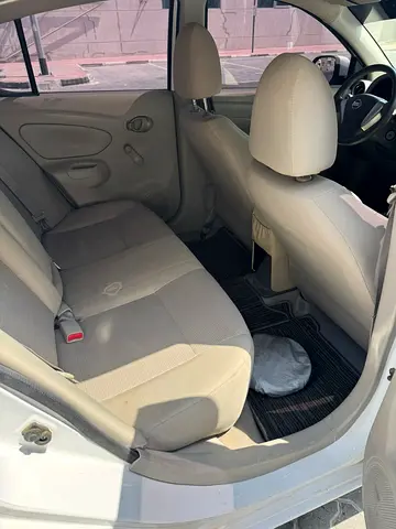 2022 Nissan SUNNY 照片 10
