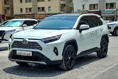 2025 Toyota RAV 4 — фото 3