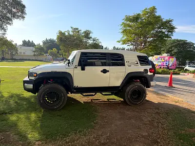 2017 Toyota FJ CRUISER — фото 8