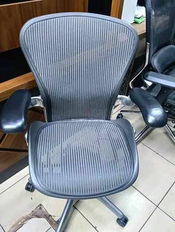 Herman Miller Aeron chair for selling.good condition only little use