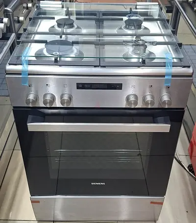 Brand new Siemens Top Gas Oven Electric 4 Burner 60 cm