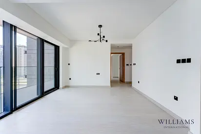 BRAND NEW | LUXURY BUILDING | VACANT 1 BED