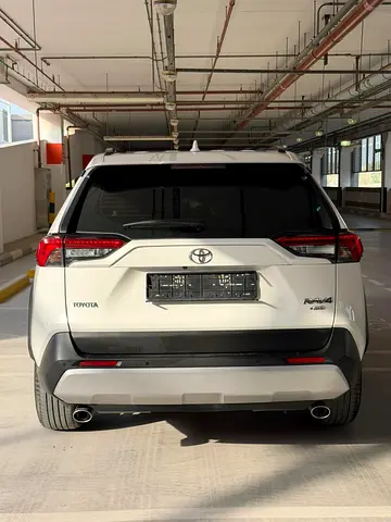 Toyota RAV4 Adventure, миниатюра 6