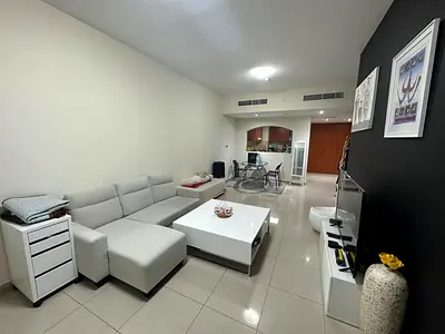 1 Bedroom Apartment | Lake & Skyline View | Lake Point Tower JLT