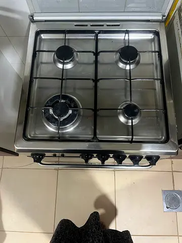 La germania  4-Burner Stainless Steel Gas Cooker / Freestanding Stove
