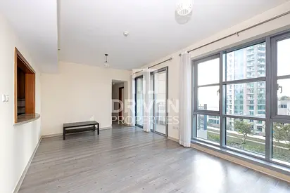 Spacious Layout | Sea View | Prime Location