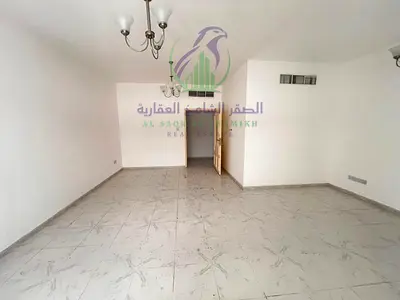 شقه غرفتين وصاله للايجارالسنوى فى النهده بإمارة الشارقه موزع كبير بلكونه اطلاله مفتوحه مساحات واسعه تشطيبات حديثه موقع مميز