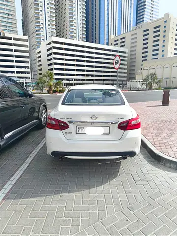 2018 Nissan ALTIMA 照片 6