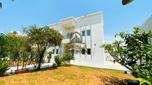 Spacious stand alone 4 bedroom villa for rent