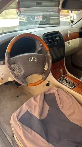 2002 Lexus LS-SERIES 缩略图 2