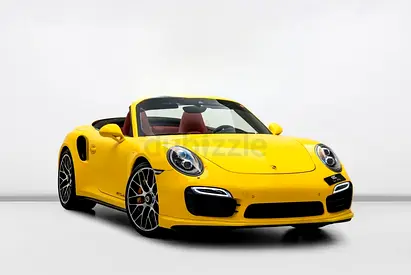 Pristine Porsche 911 Turbo S 2014 | GCC Specs | Low Mileage | Carbon Fiber Interior