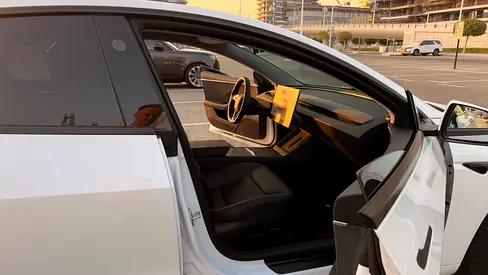 2025 Tesla Model 3 Long Range — zdjęcie 8