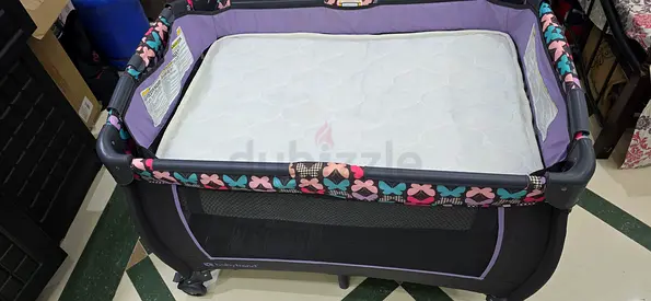 Graco Pack 'n Play Playard / Portable Baby Bassinet - Used, Good Condition