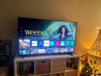 Philips 50 inch Smart LED TV in good condition — comes with stand