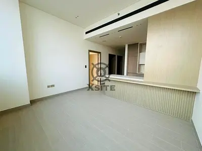 Spacious 1 BR+Store | Kitchen Appliances |Vacant