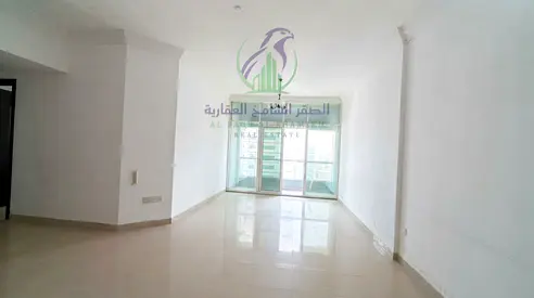 2BR apartment with open view, balcony, 1 master bedroom, 3 bathrooms and built-in wardrobes. Flexible payment options in 4 or 6 instalments.