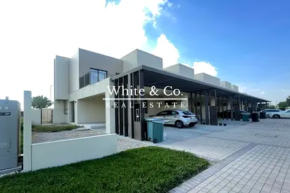 12 Parkside 1 |4 bed Villa | Available Now