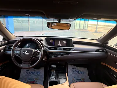 صورة 6 لـ 2019 Lexus ES-SERIES