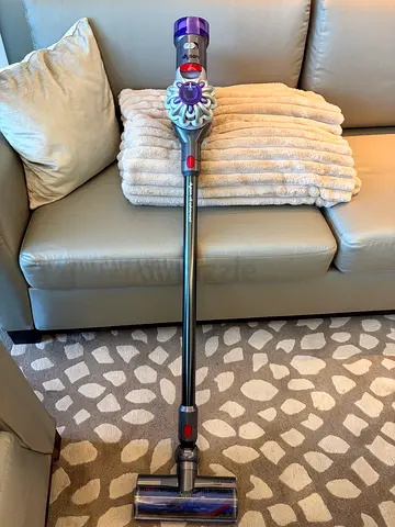 Dyson V8 Vacuum