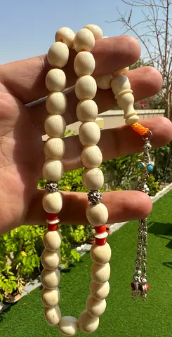 مسباح عاج