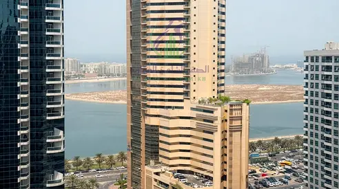 Spacious 3BR apartment in Al Taawun with sea view, balcony, maid’s room, 3 bathrooms and free parking, payable in 4 instalments.