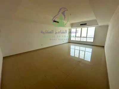 غرفتين ماستر وصالة في المجاز 2 مع باركينج مجاني غرفة خادمة ماستر خزائن بالحائط موزع كبير موقع مميز قريب من جميع الخدمات
