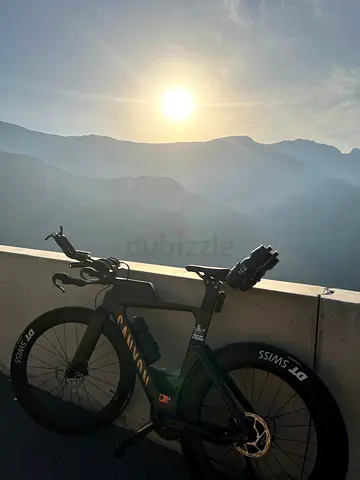Canyon Speedmax CF7 Triathlon Bike with DT Swiss Wheels